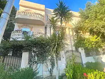 شقق للبيع في شارع عمرو بن العاص، جنوب الاكاديميه (هـ)، 200 متر