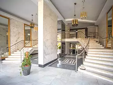 Administrative For sale in Rayhanah Plaza - Morshedy Group, Compounds in Maadi, 290 sqm