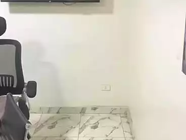 مقر إداري للإيجار في اللبيني، فيصل، 165 متر