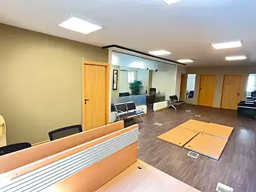 Offices For rent in Carrefour Main Street, Zahraa El Maadi, 350 sqm