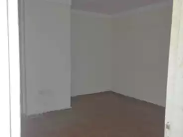 Apartments For rent in Gamal Abd El Nasir St, Sidi Beshr Bahri, 140 sqm