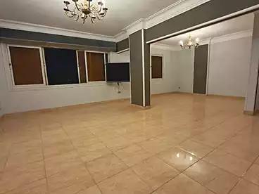 Apartments For sale in Saqr Koraysh St., Sheraton, 120 sqm