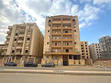 Apartments For sale in Small Investor, El Andalus 2, 175 sqm