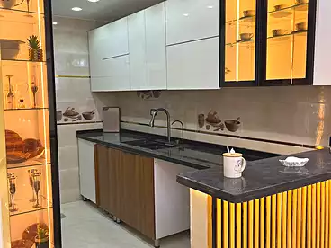 Apartments For sale in Ahmed Esmat St., Ain Shams, 135 sqm
