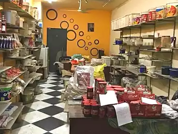 Shops For sale in Helmeyat El Zaytoun, El Zaytun, 70 sqm