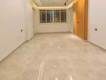 شقق للبيع في اللبيني، فيصل، 150 متر