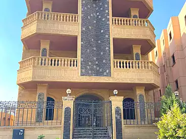 Villas For sale in Suleiman al-Halabi St., El Banafsag 11, 635 sqm