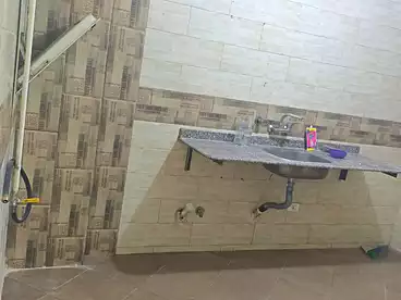 شقق للإيجار في شارع الاخلاص، المريوطية، 180 متر