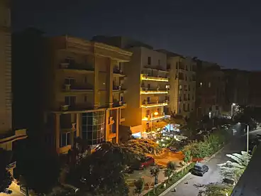 شقق للبيع في المجاورة 29، الحي الخامس، 210 متر