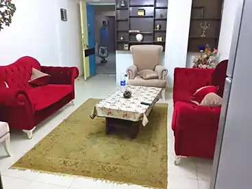 شقق للإيجار في كورنيش النيل، العجوزة، 100 متر
