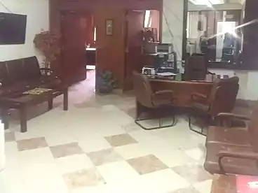 مقر إداري للإيجار في حلمية الزيتون، الزيتون، 130 متر