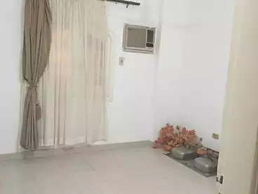 in Akhnaton St., Fifth Neighborhood, 180 sqm
