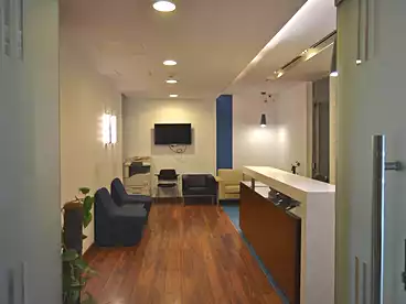 Administrative For rent in Southern 90th St., 90th Street, 1035 sqm