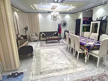 شقق مفروشة للإيجار في شارع زكريا احمد، البنفسج 5، 215 متر