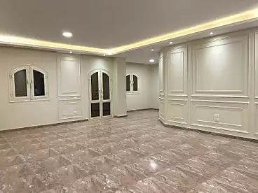 Apartments For sale in Street 16, Third Neighborhood, 185 sqm