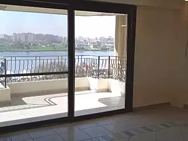 For rent in Abrag Othman, Corniche El Maadi St., 1000 sqm