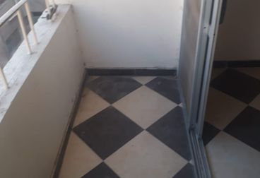 عمــاره للبيــع دورين علي شـارع رئيسي خلف الغابه