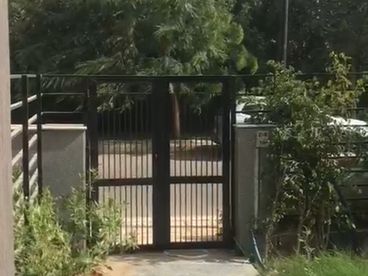 listing-image