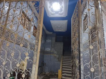 listing-image