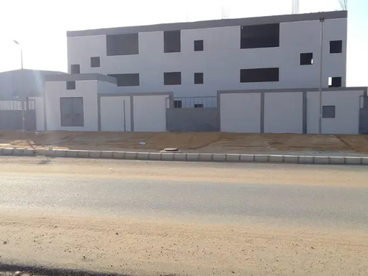 المصنع في مدينة النسيج بمدينة بدر ، امام العاصمة الادارية الجديدة ،