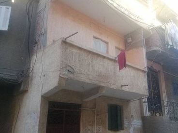 منزل ثلاث ادوار والرابع عمدان