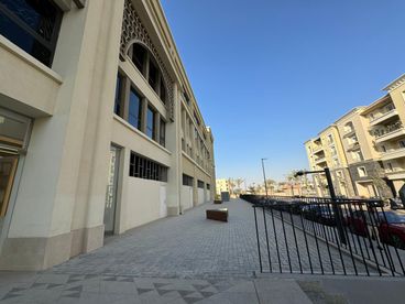 listing-image