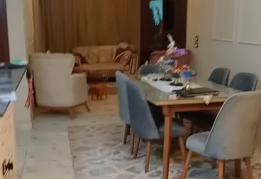 شقة ايجار قديم الخصوص شارع العزبة البيضه الرئيسي