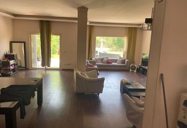 listing-image
