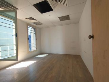 listing-image