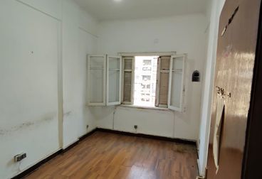 listing-image