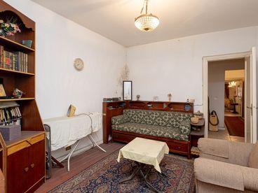 listing-image