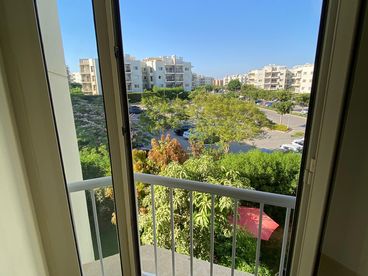 listing-image