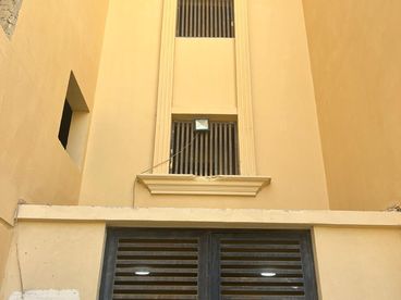listing-image