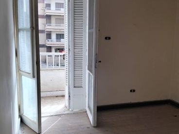listing-image