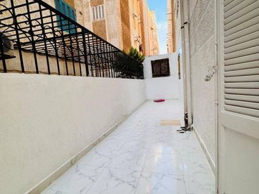 listing-image