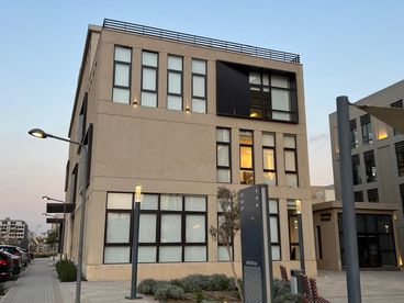 listing-image