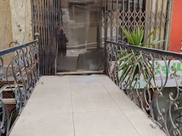 listing-image