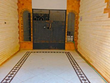 listing-image
