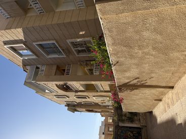 listing-image