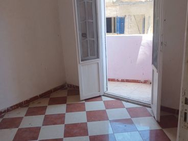 listing-image