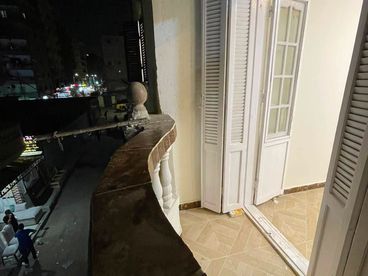 listing-image