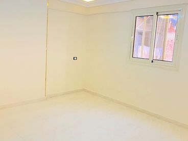 شقه للبيع بسعر لقطه 135م