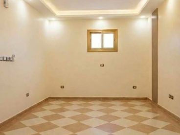 شقه للبيع سيدي بشر بحري علي هيبه 110 متر دور 8