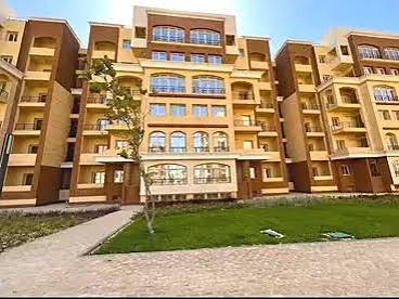 شقة سوبر لوكس تطل على الجنينه في المقصد بارك العاصمة الإدارية للبيع