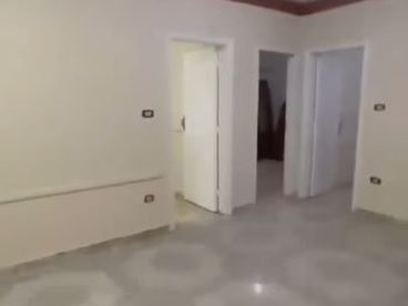 شقة للبيع دور تاني بعد الأرضي اول بلكونه