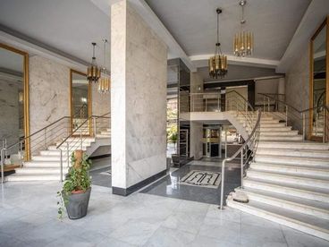 listing-image