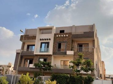 شقة 220 M² For sale in El Kornfol 8