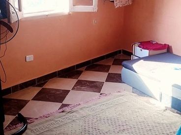 شقه للبيع في ميدان النعام  حصه في الارض   شقه استوديو 60 م صافي كامله الخدمات