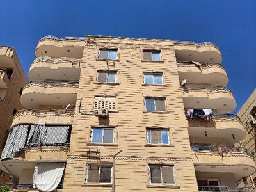 شقة ٣ غرف كبيرة للبيع من المالك في حدائق الأهرام المنطقة ل