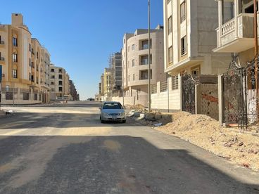 شقة 150 متر نص تشطيب للبيع من المالك في النرجس الجديدة التجمع الخامس